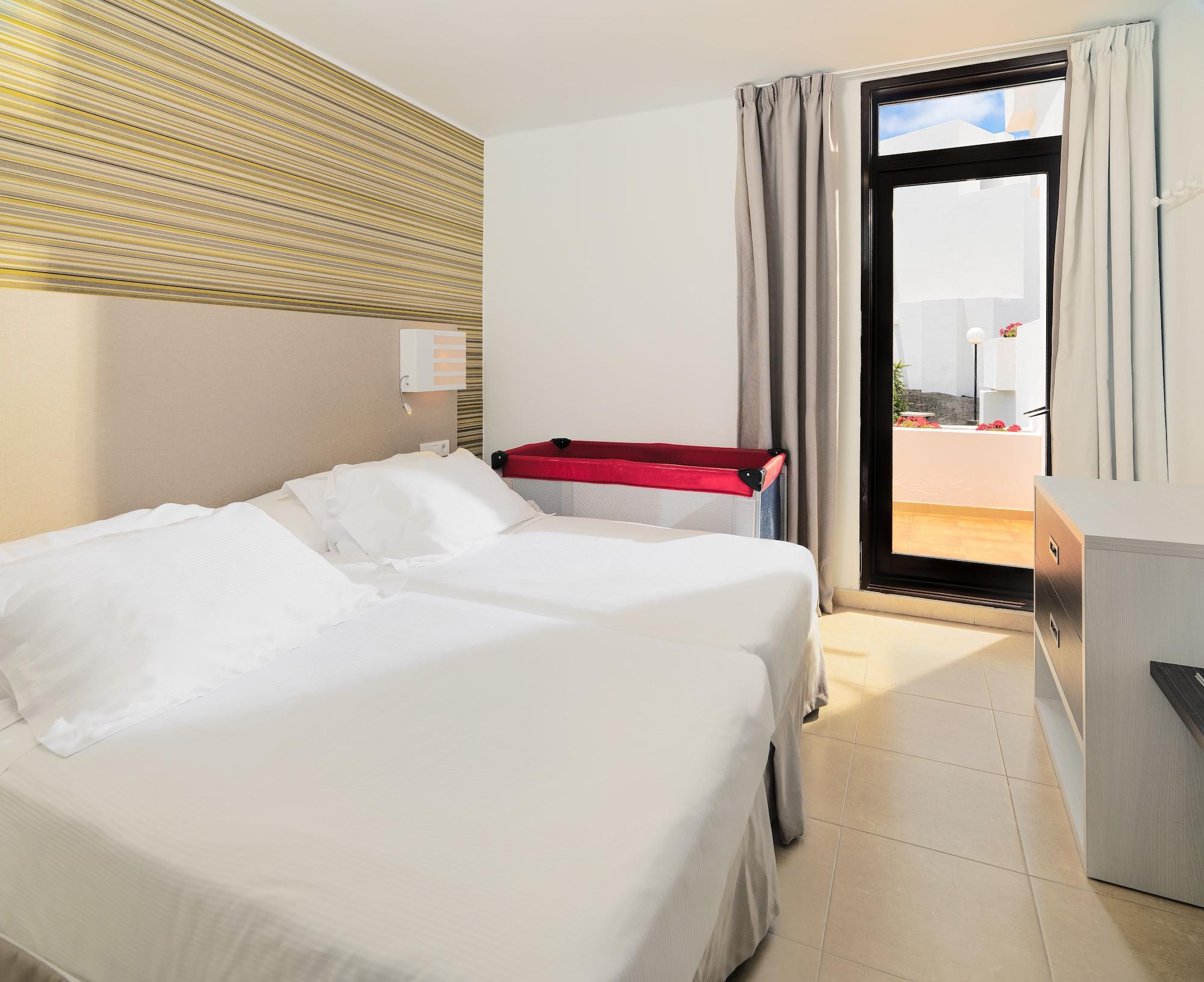 H10 Suites Lanzarote Gardens Costa Teguise Exterior foto