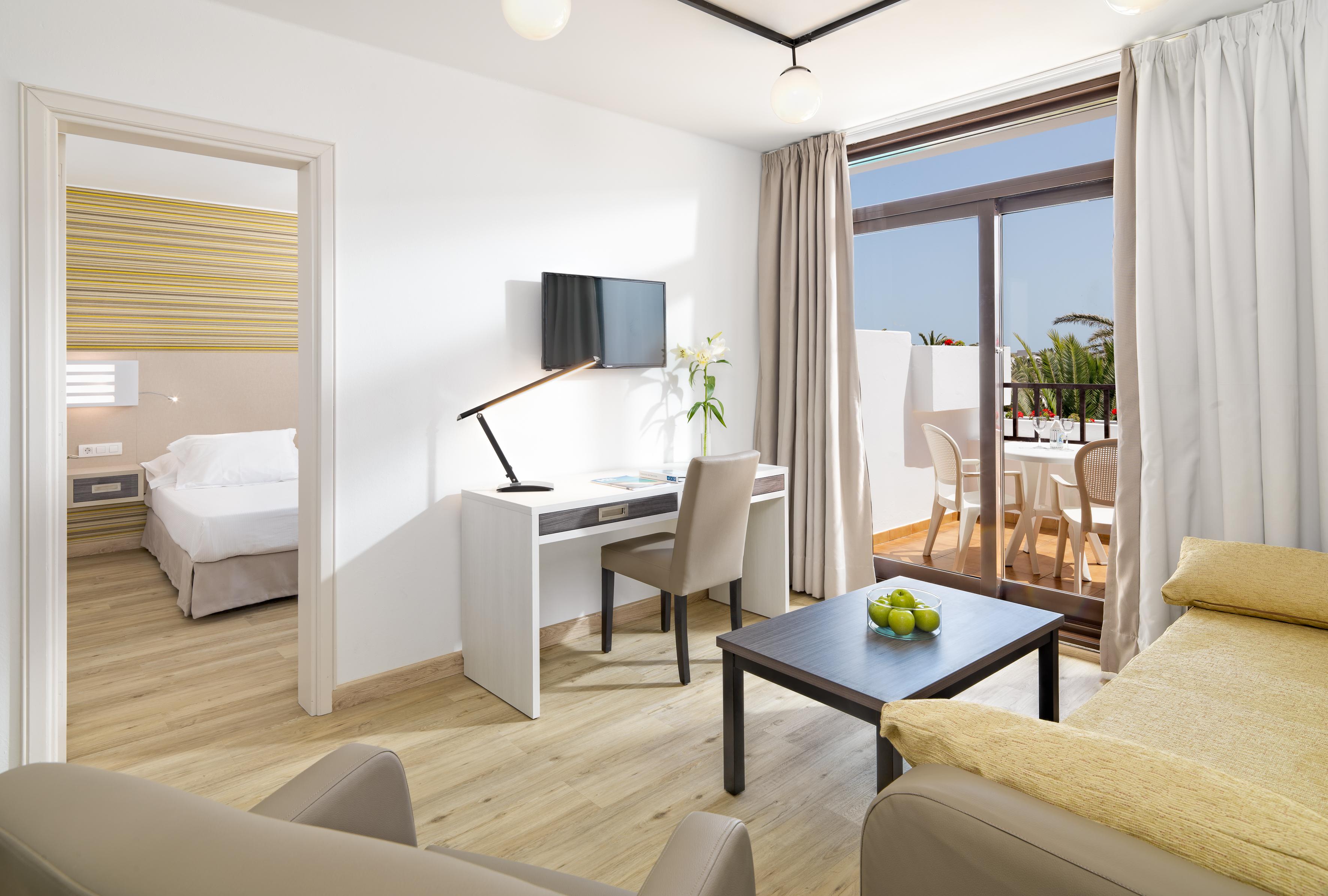 H10 Suites Lanzarote Gardens Costa Teguise Exterior foto