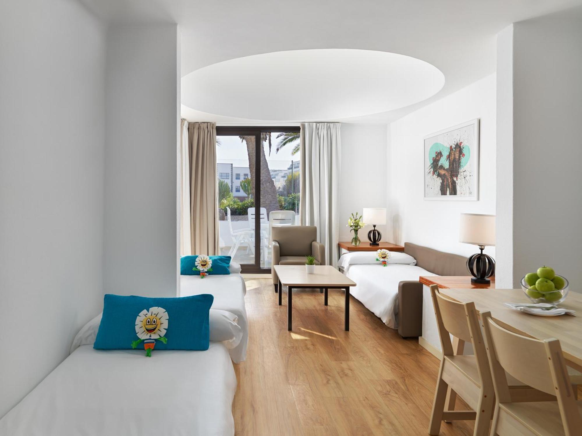 H10 Suites Lanzarote Gardens Costa Teguise Exterior foto